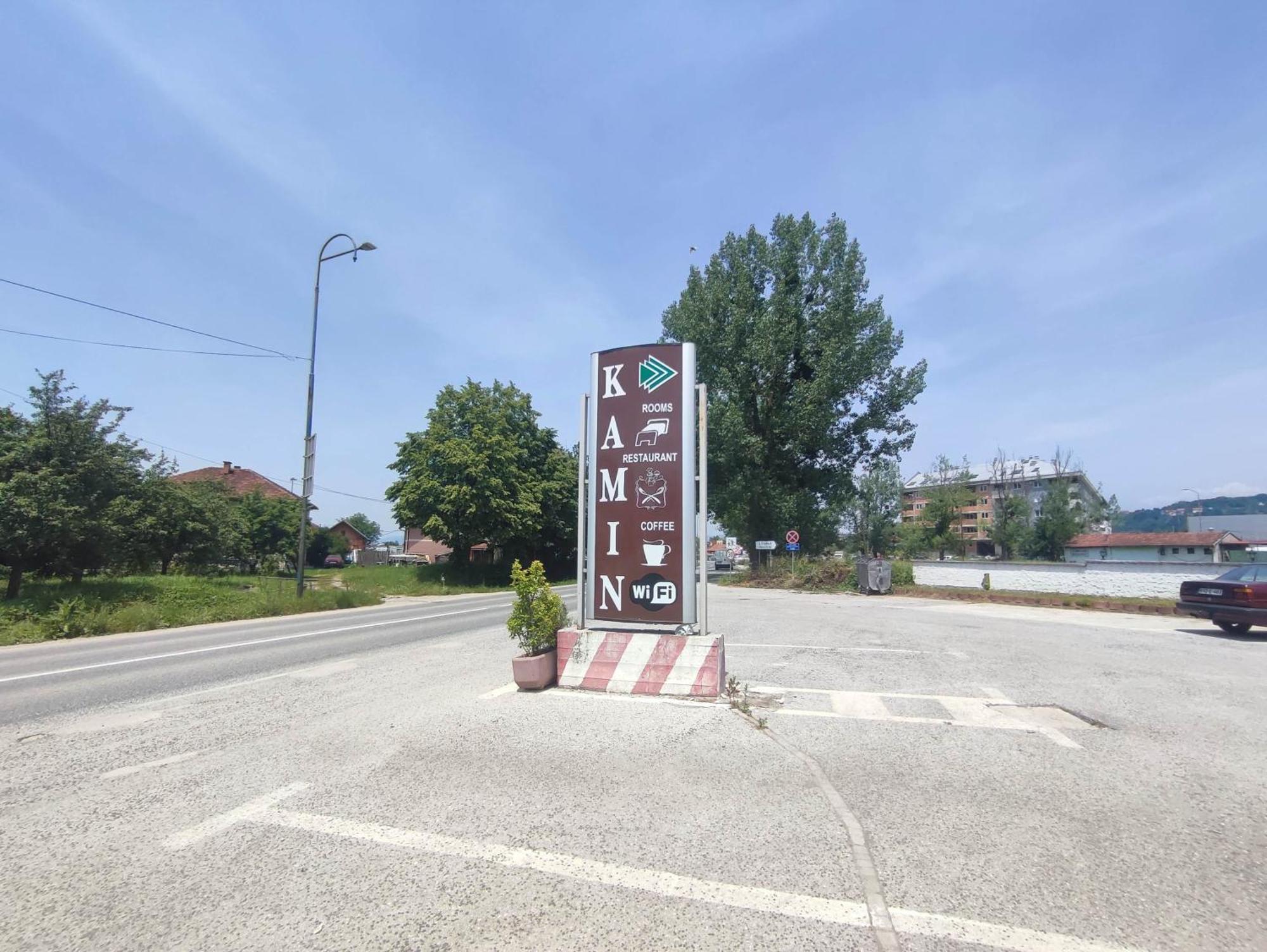 Pansion Kamin Panzió Lukavica Kültér fotó