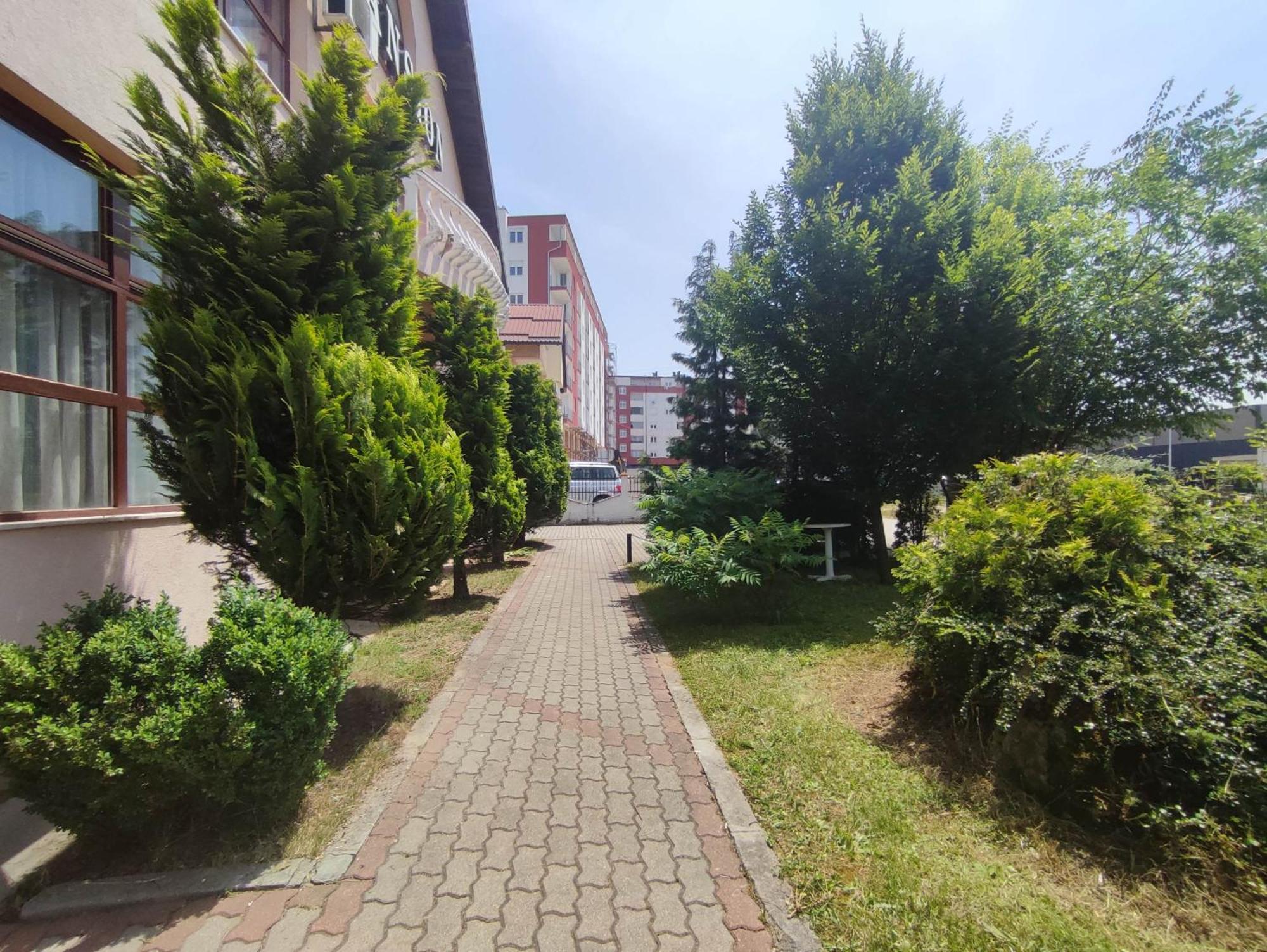 Pansion Kamin Panzió Lukavica Kültér fotó