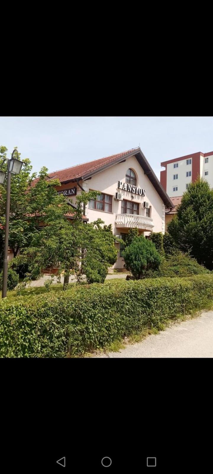 Pansion Kamin Panzió Lukavica Kültér fotó